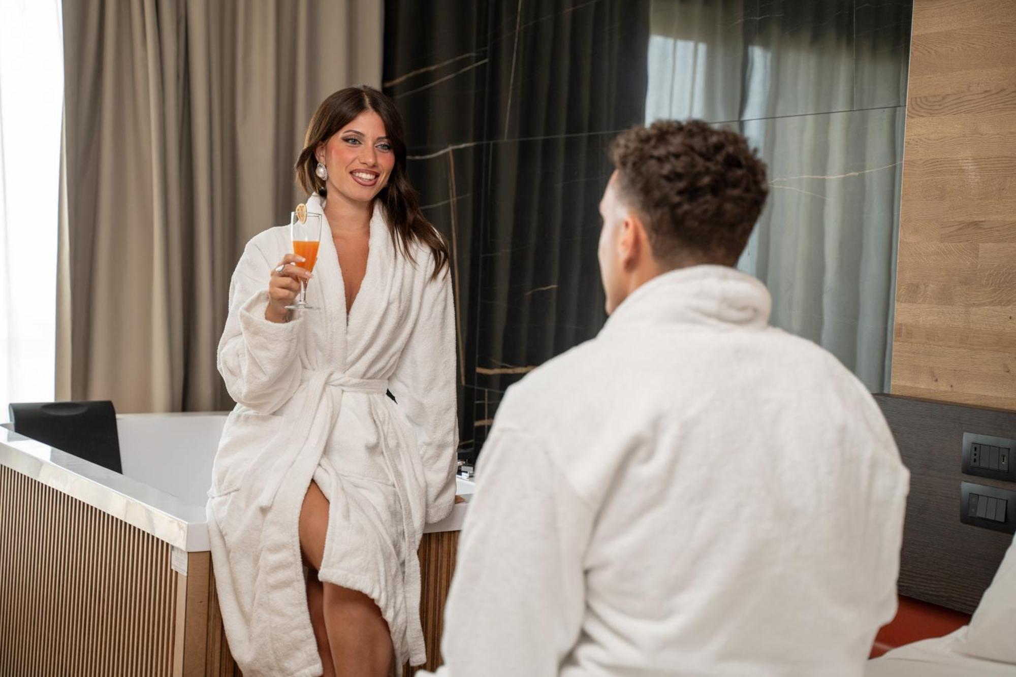 Mon Luxury Rooms Spa Nicolosi Exteriör bild